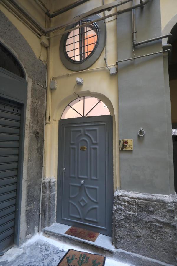 Апартаменти L'Antico Borgo Angioino Неаполь Екстер'єр фото